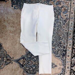 MAXMARA classic long Bermuda. Regular waist. Cropped at the ankle. soft fabric.